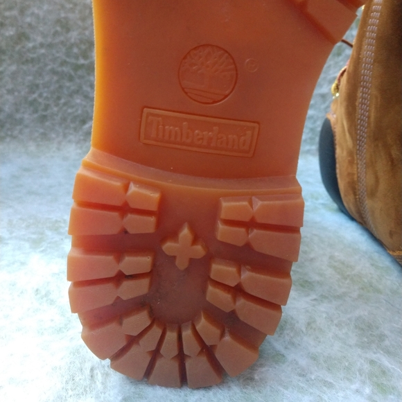 Timberland Women's 6 inch Wheat Nubuck Waterproof Boots Size 9.5 - Picture 10 of 12